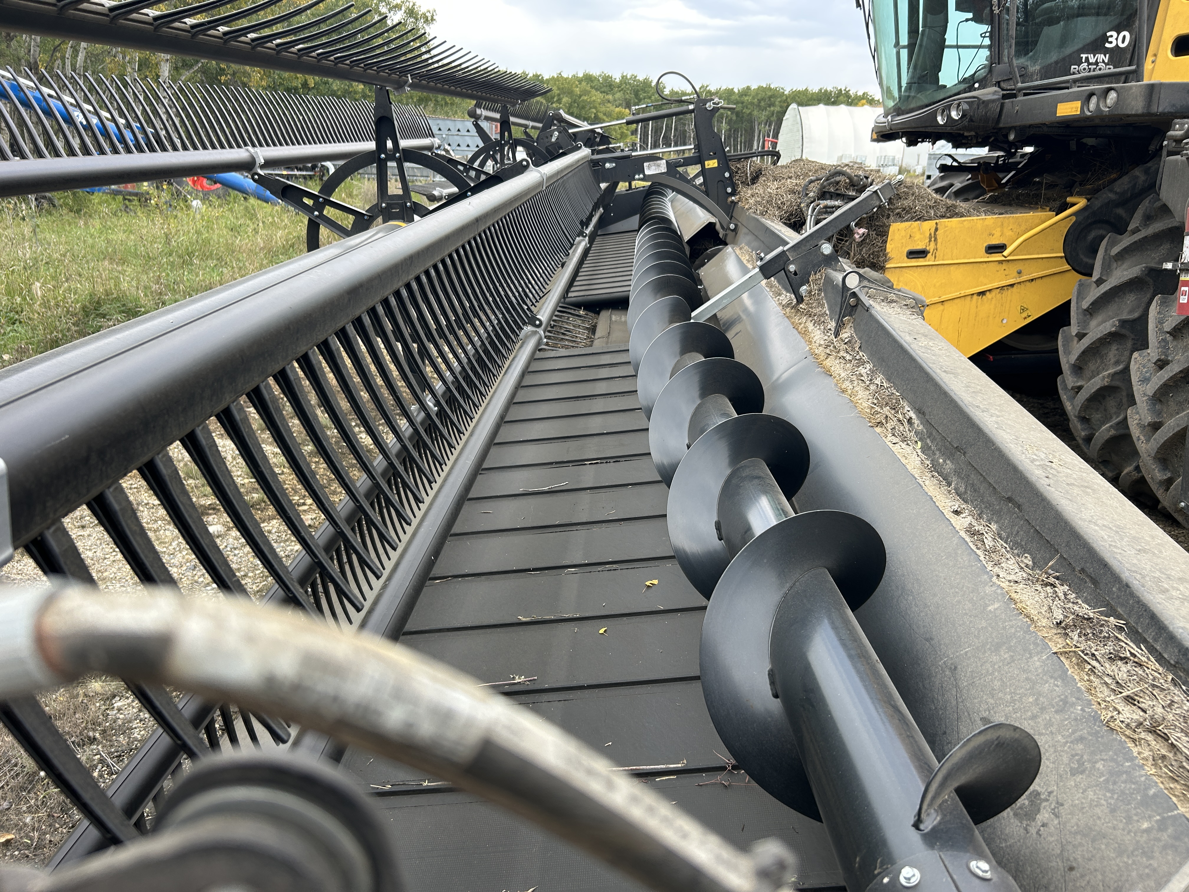 2024 Honey Bee AFN240 Header Draper Flex