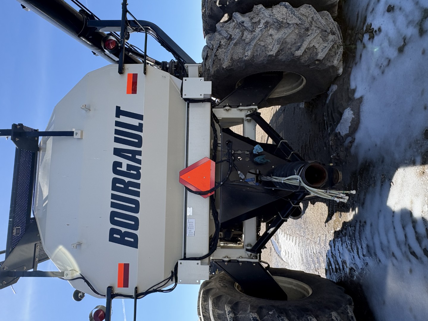 2014 Bourgault 6450 Air Tank/Cart