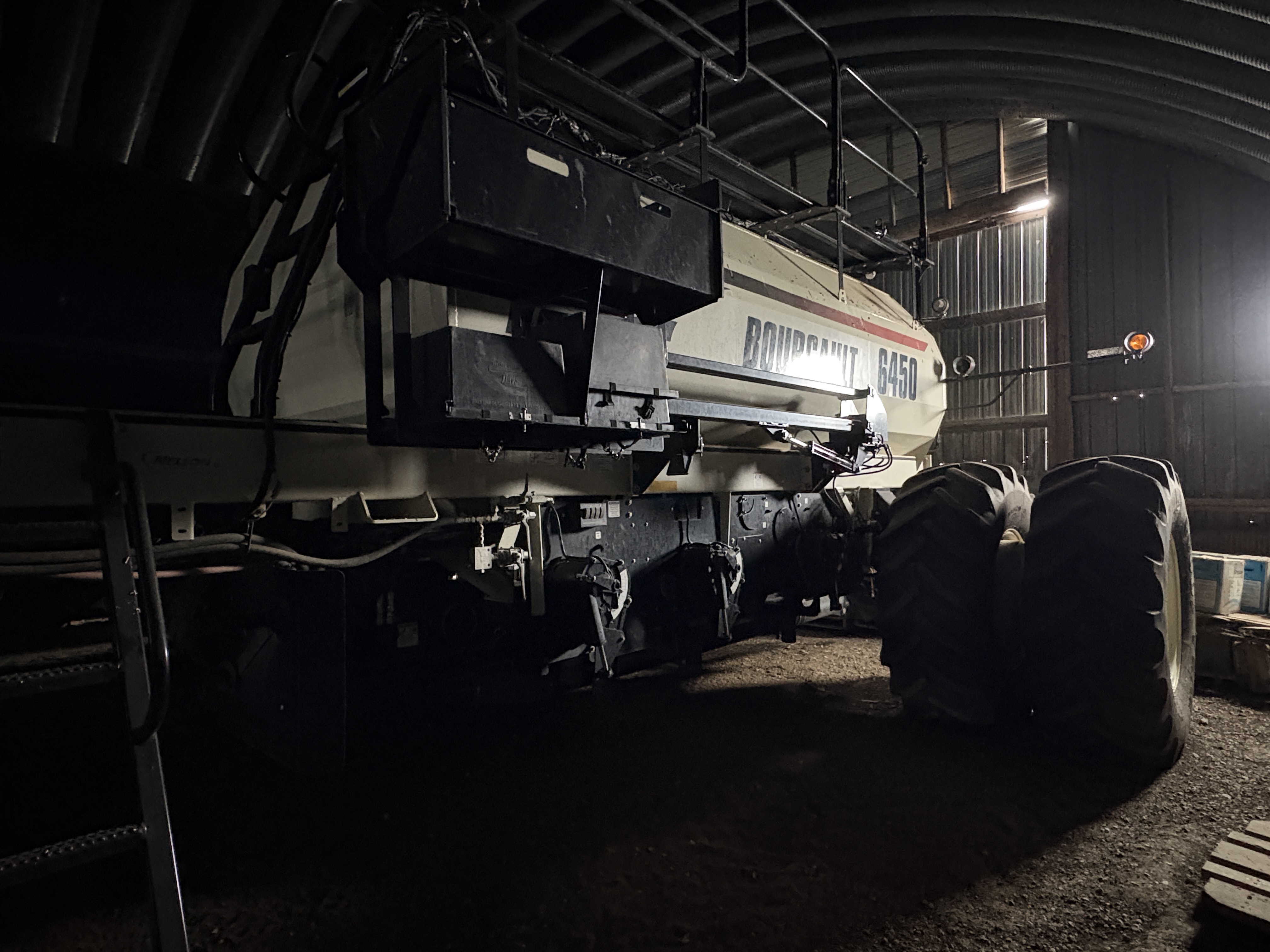 2014 Bourgault 6450 Air Tank/Cart