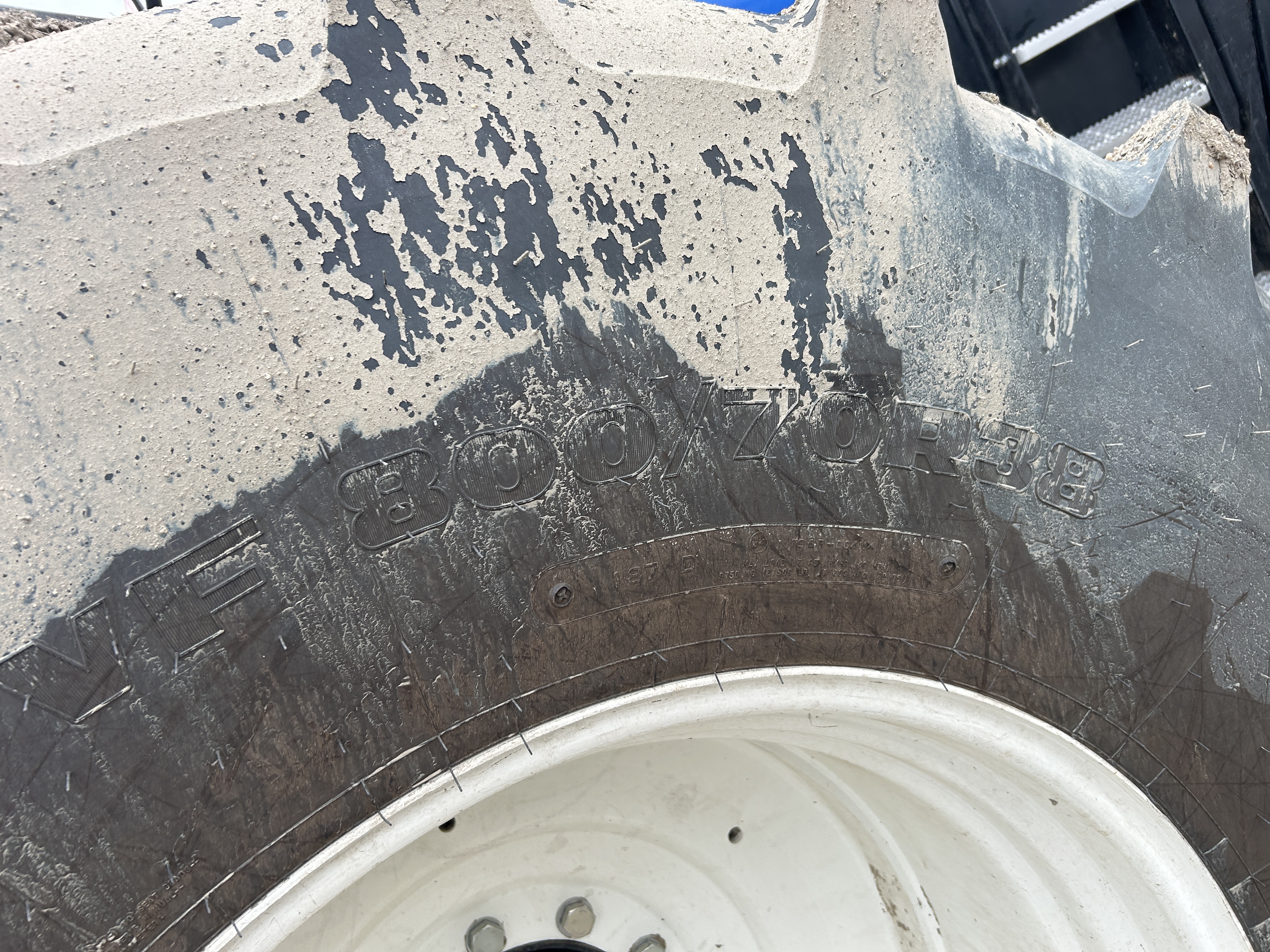 2024 New Holland T9.615 PLMI Tractor 4WD