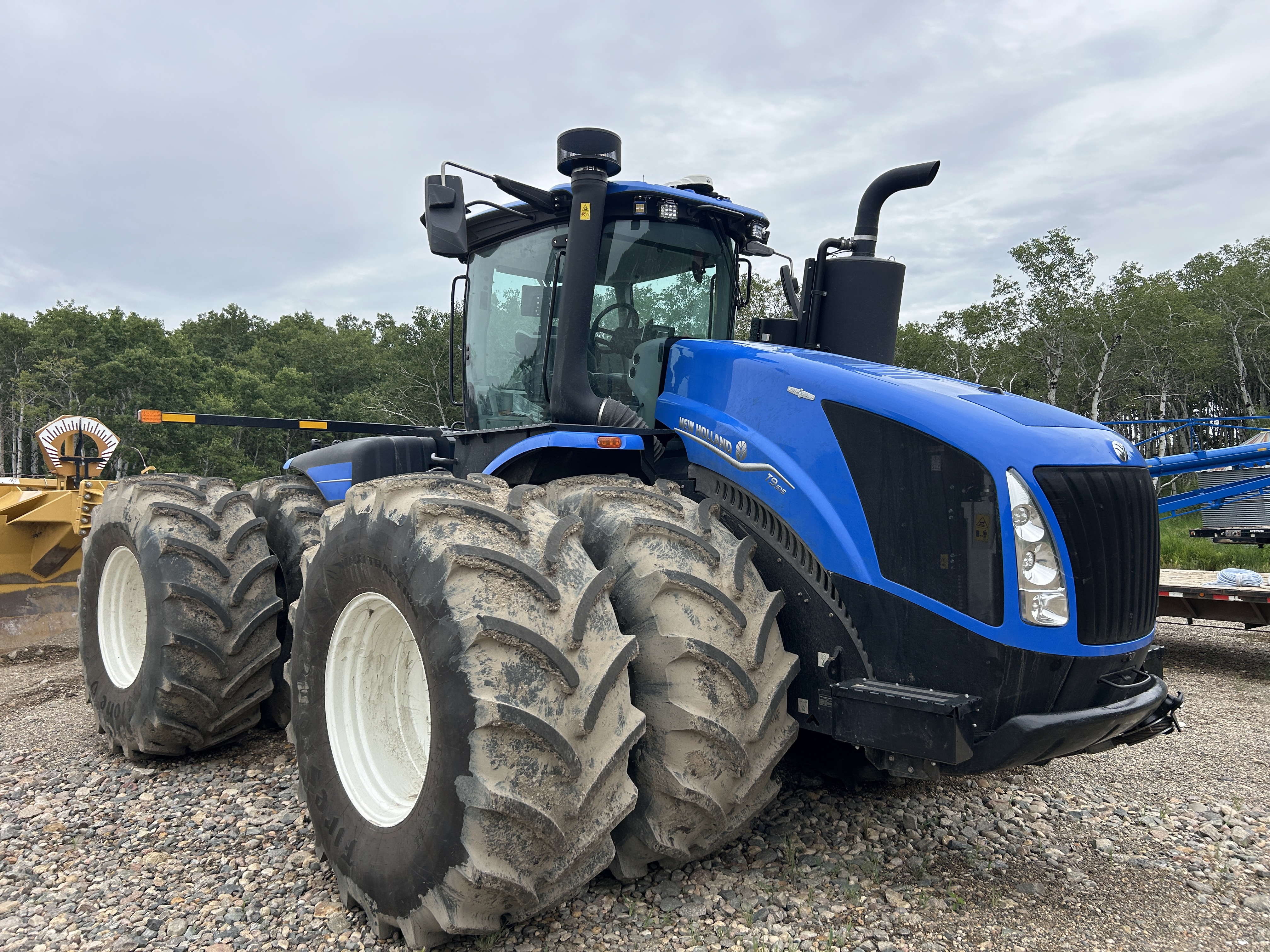 2024 New Holland T9.615 PLMI Tractor 4WD