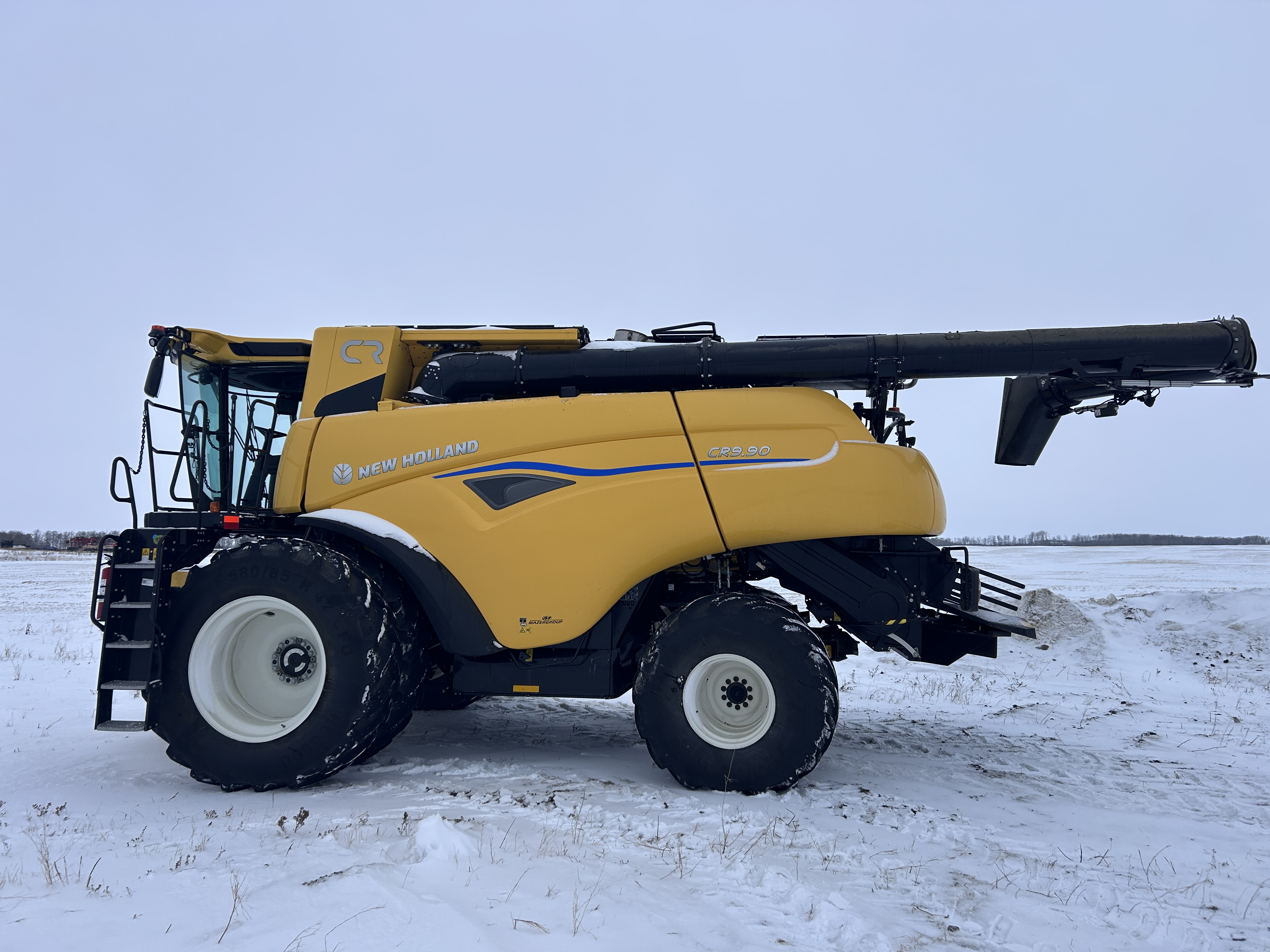 2024 New Holland CR9.90Z Combine