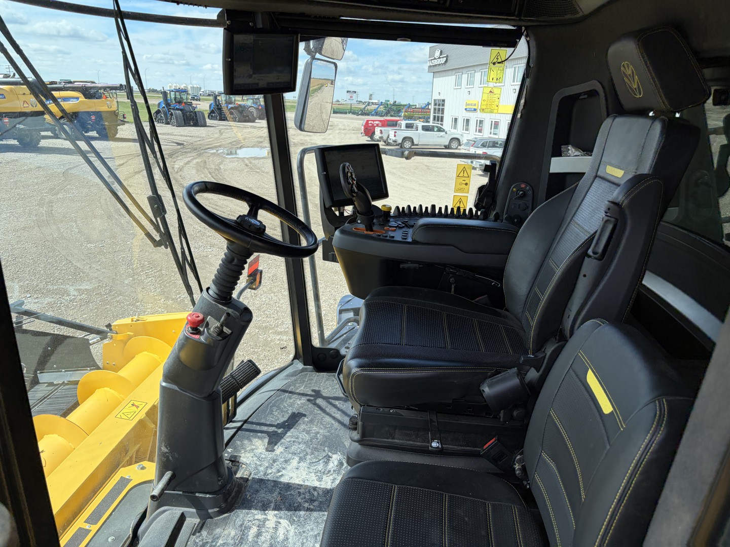 2024 New Holland CR9.90Z Combine