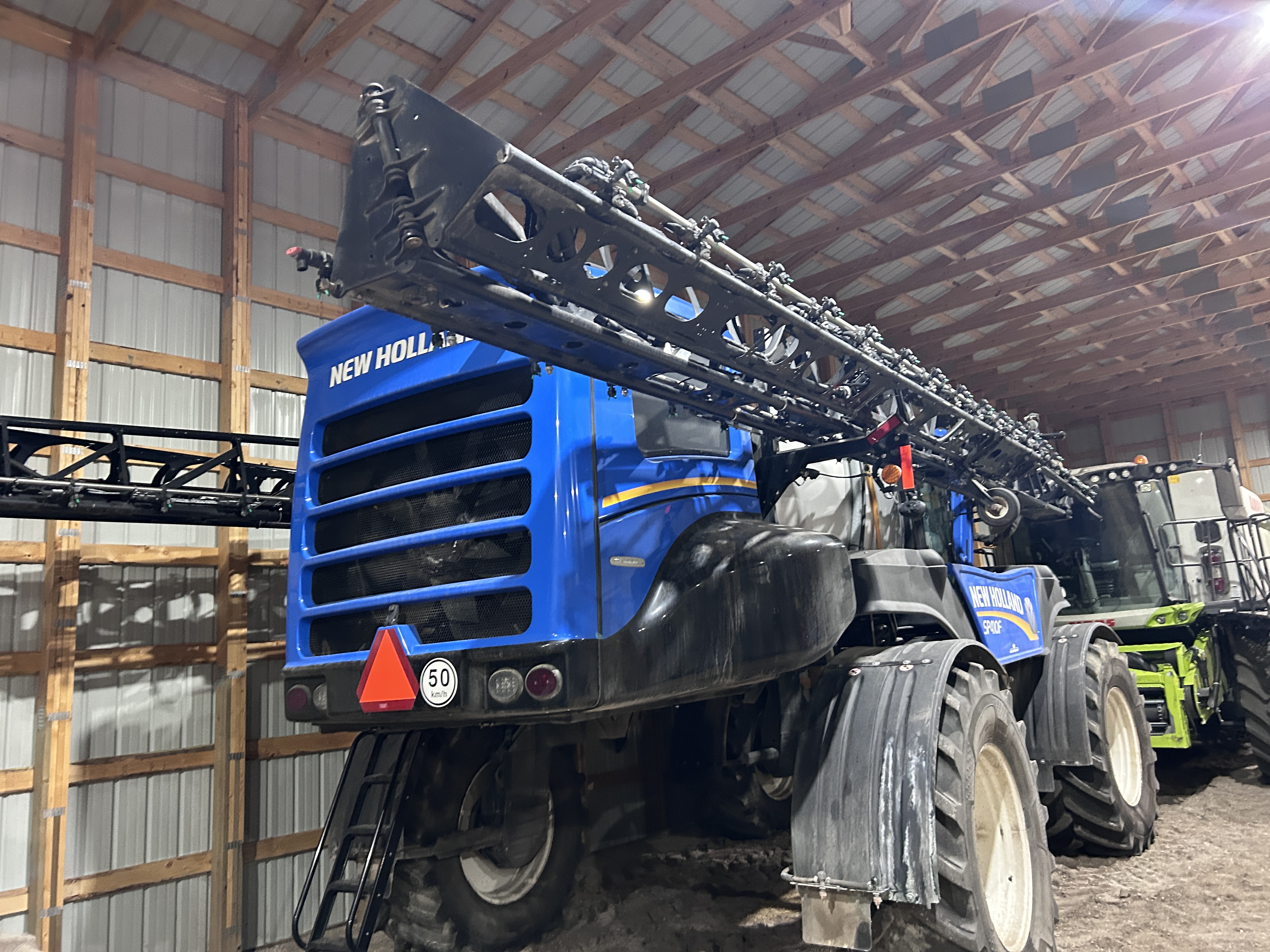 2020 New Holland SP.410F Sprayer/High Clearance