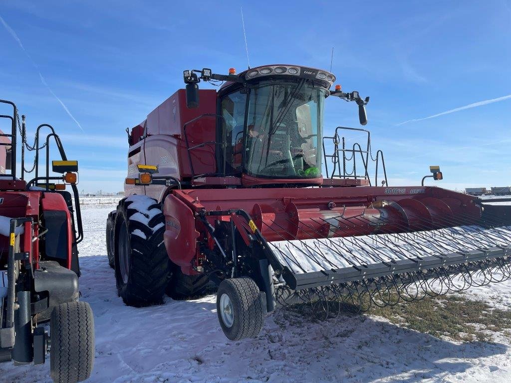 2023 Case 8250 Combine