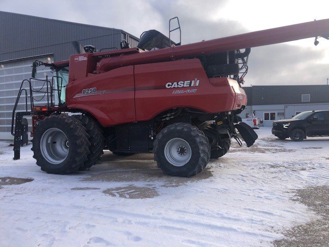 2019 Case 8250 Combine