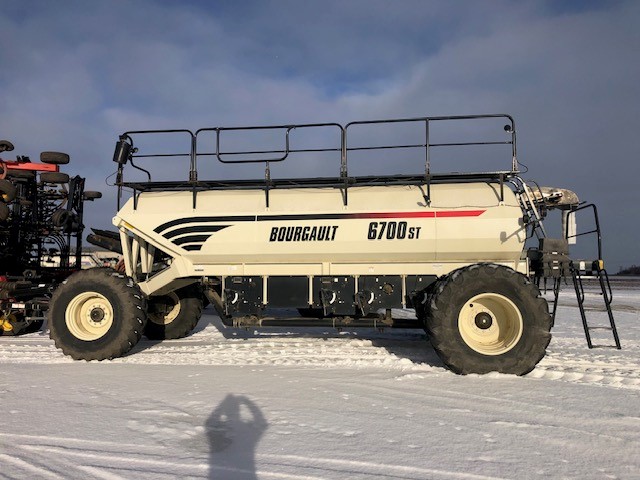 2010 Bourgault 3310-65 Seeding Tool