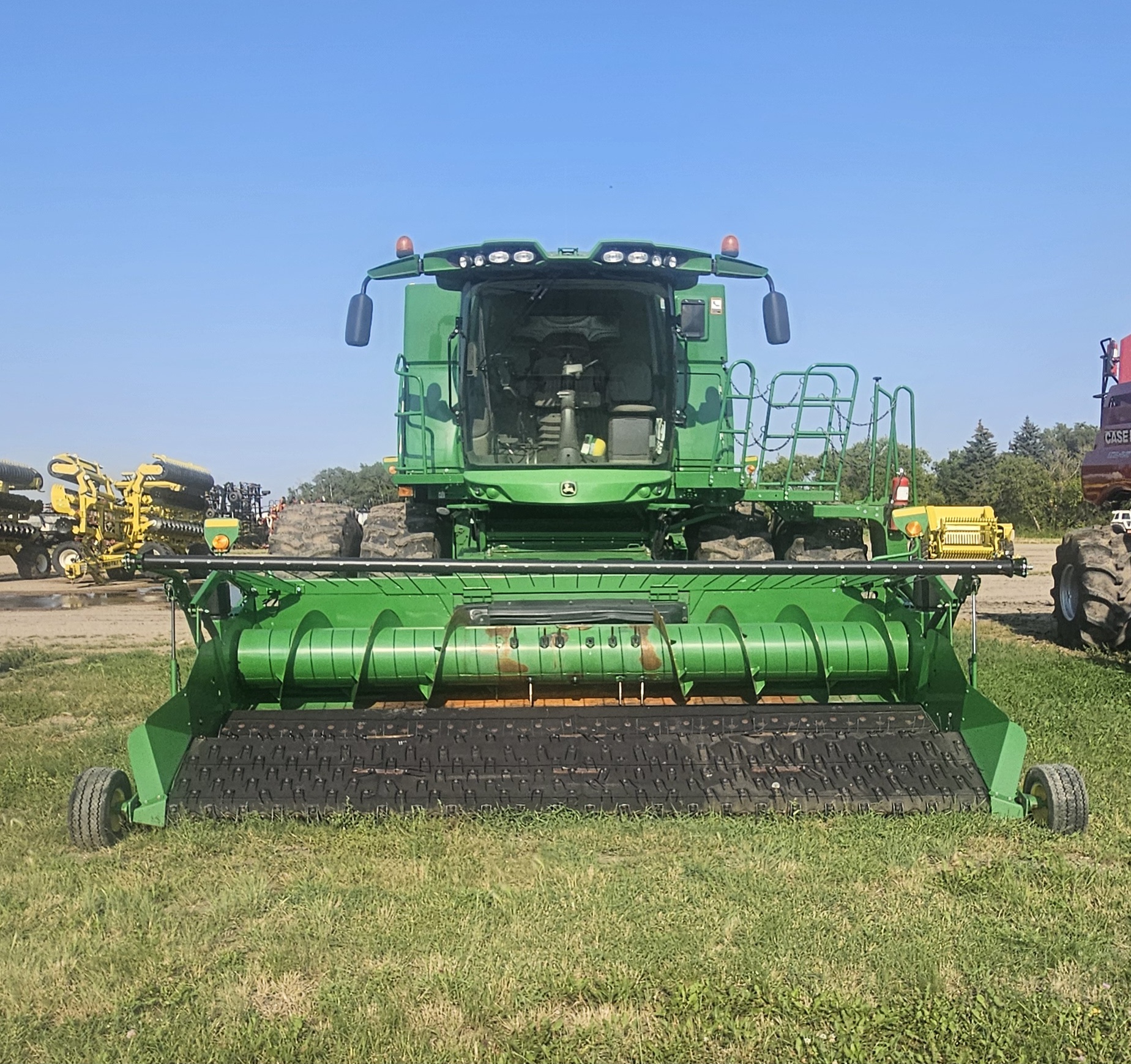 2015 John Deere S690 Combine