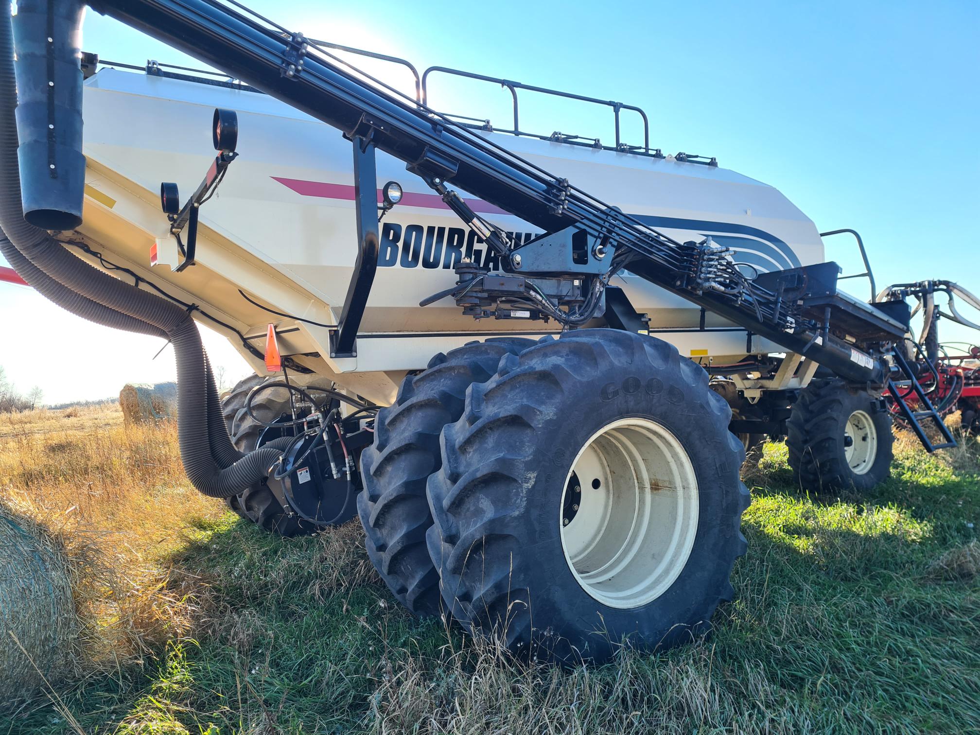 2014 Bourgault 3320-68 Seeding Tool