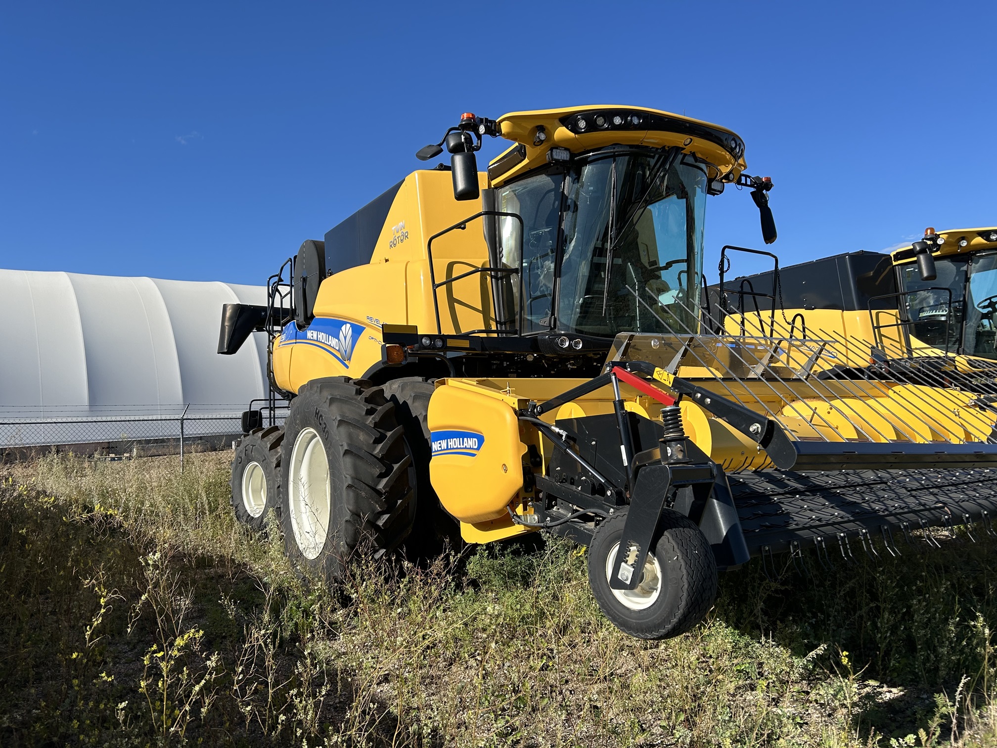 2021 New Holland CR9.90 Combine