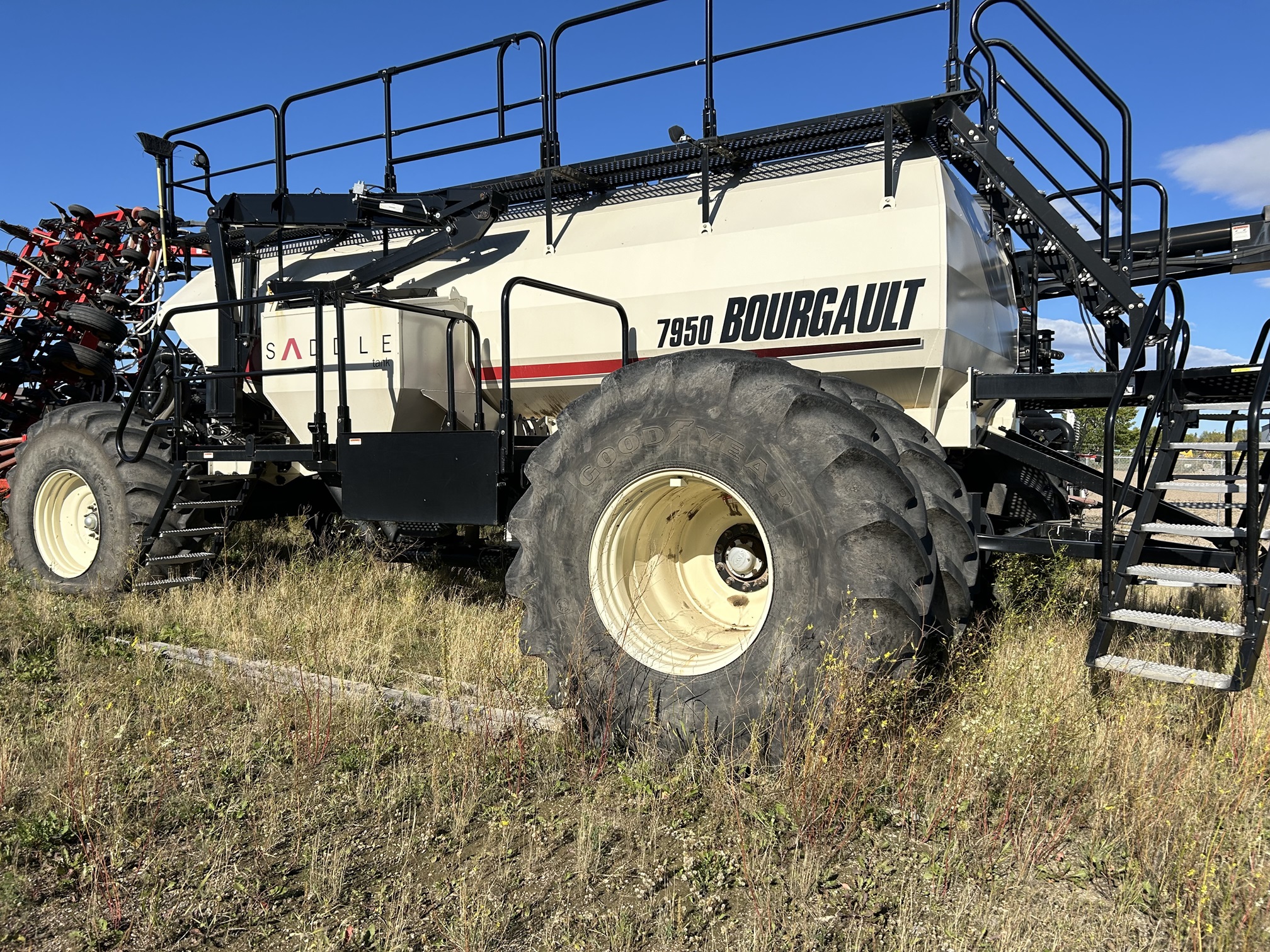 2015 Bourgault 7950 Air Tank/Cart