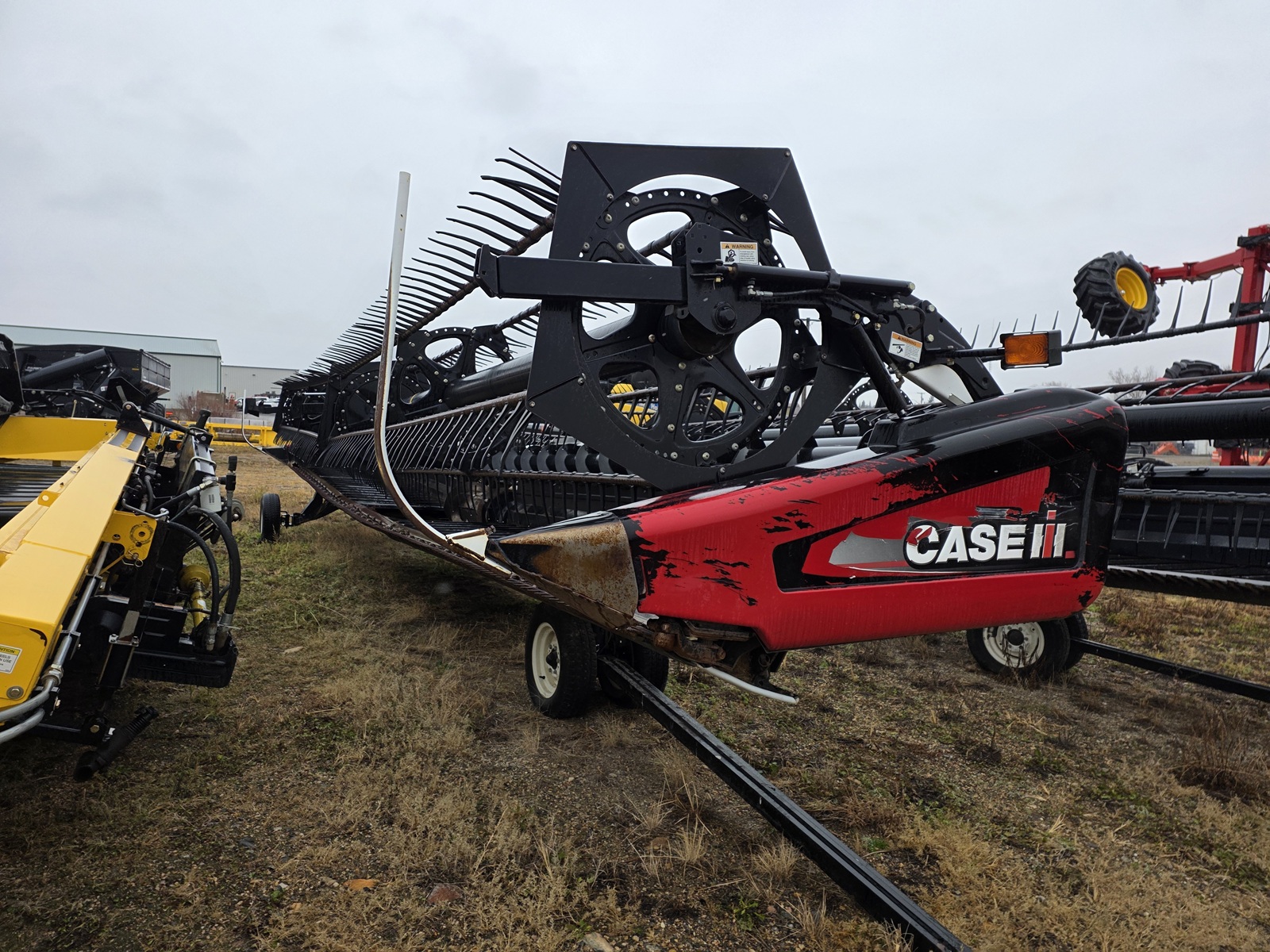 2011 MacDon FD70-40 Header Combine
