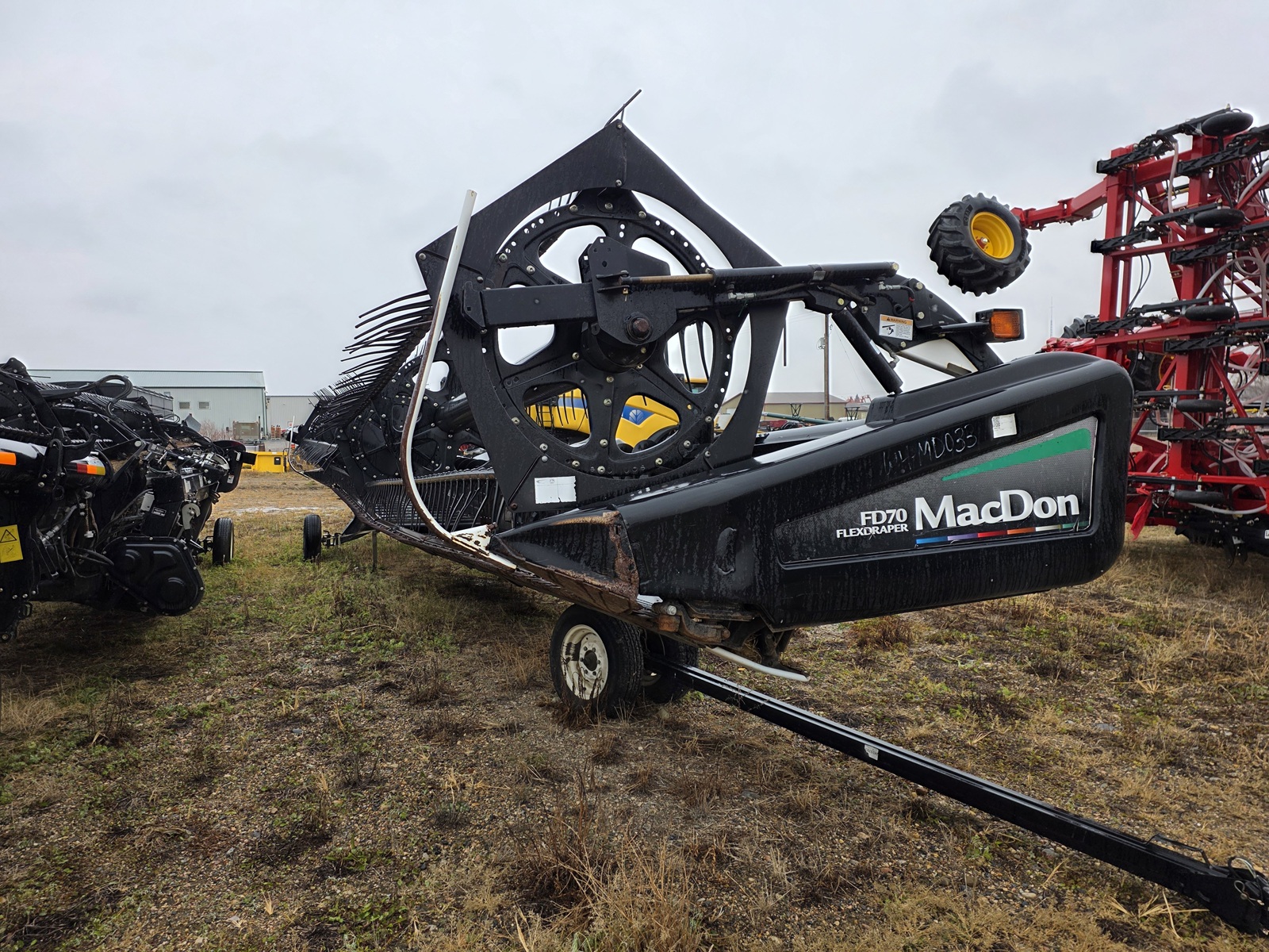 2009 MacDon FD70-40 Header Combine
