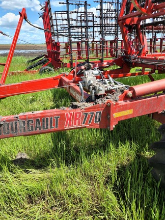 2019 Bourgault XR770 Harrow Heavy