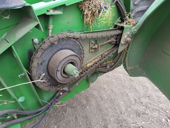 2011 John Deere 615P Header Combine