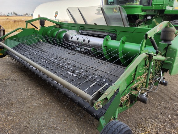 2011 John Deere 615P Header Combine