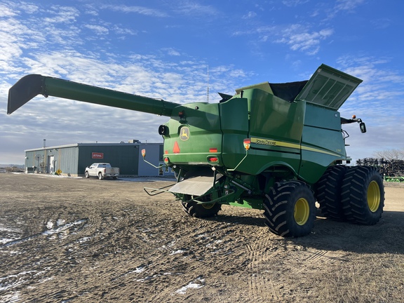 2019 John Deere S780 Combine