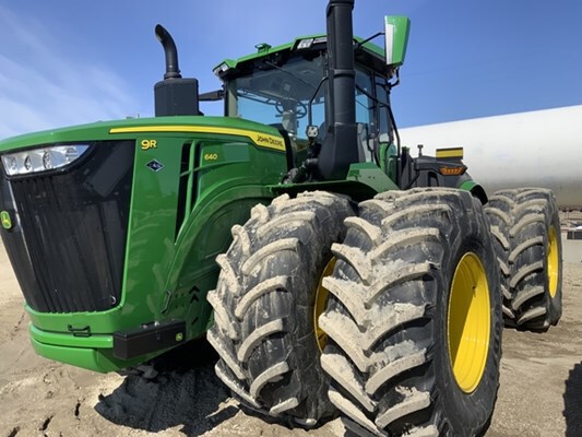 2022 John Deere 9R 640 Tractor 4WD