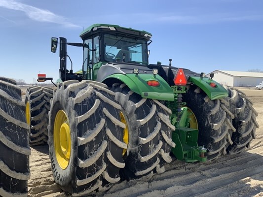 2022 John Deere 9R 640 Tractor 4WD