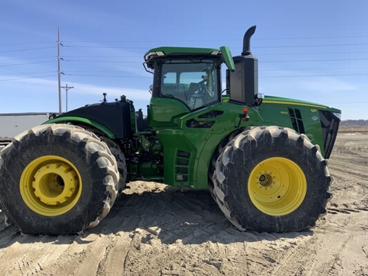 2022 John Deere 9R 640 Tractor 4WD