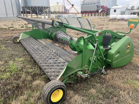 2009 John Deere 615P Header Combine