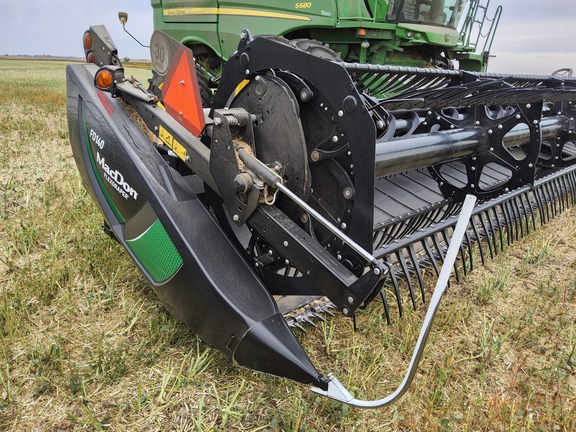 2020 MacDon FD140 Header Combine