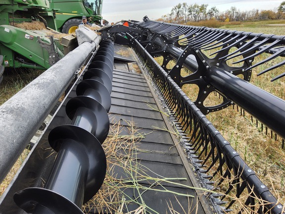 2020 MacDon FD140 Header Combine