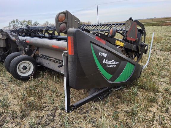 2020 MacDon FD140 Header Combine