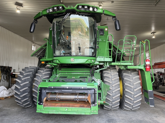 2022 John Deere S780 Combine