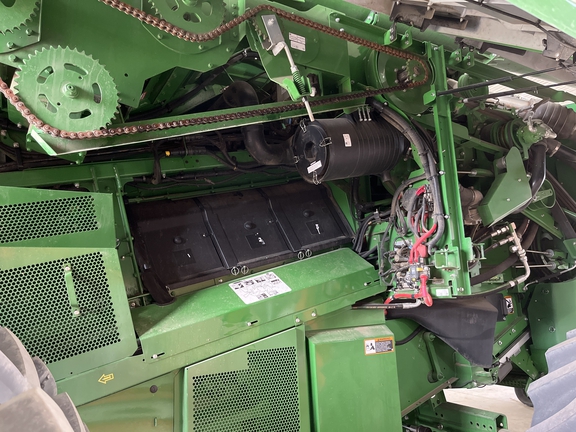 2022 John Deere S780 Combine