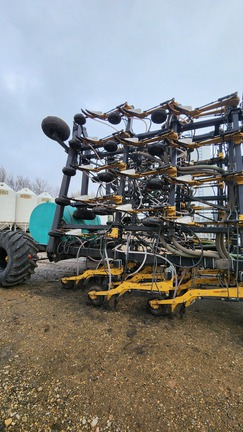 2011 Seed Master 7012 Air Seeder