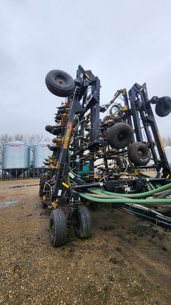 2011 Seed Master 7012 Air Seeder