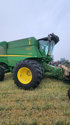 2019 John Deere S790 Combine