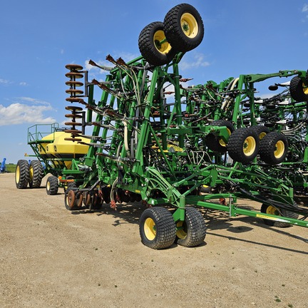 2014 John Deere 1830 Air Seeder