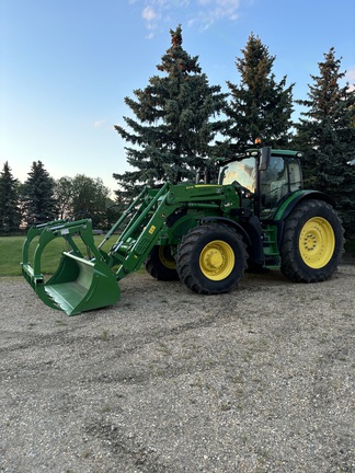 2021 John Deere 6175R Tractor