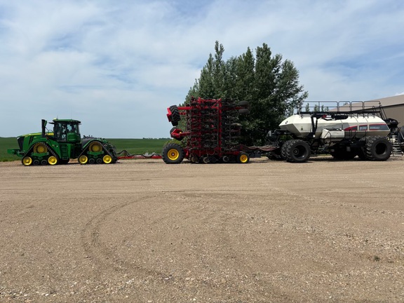 2024 Bourgault 3720 W/91300 Air Seeder