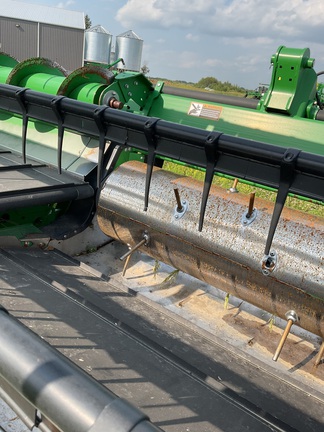 2014 John Deere 635D Header Combine