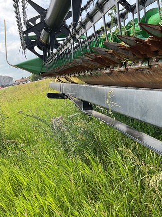 2014 John Deere 635D Header Combine