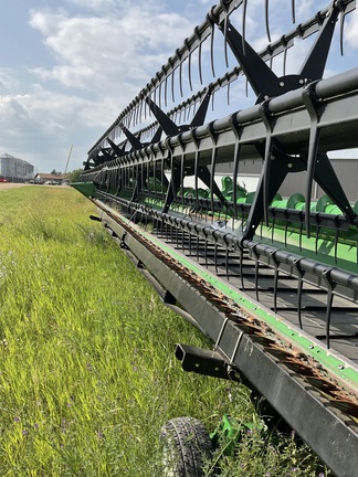 2014 John Deere 635D Header Combine
