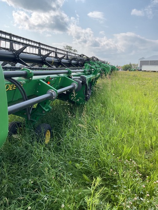 2010 John Deere 635D Header Combine