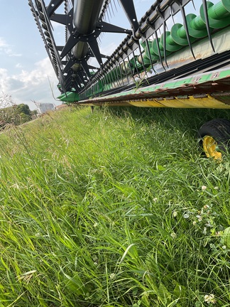 2010 John Deere 635D Header Combine