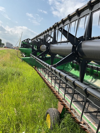 2010 John Deere 635D Header Combine