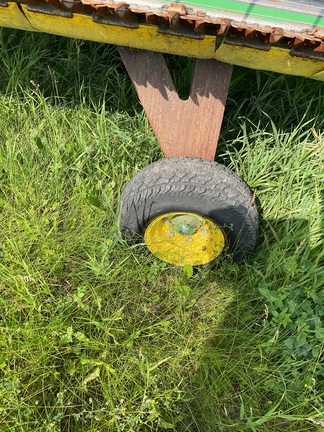 2010 John Deere 635D Header Combine
