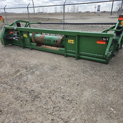 2017 John Deere 615P Header Combine