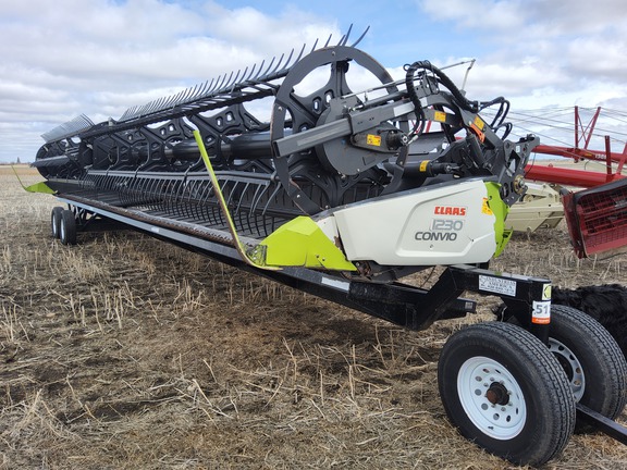 2020 CLAAS Convio Flex 1230 Header Combine