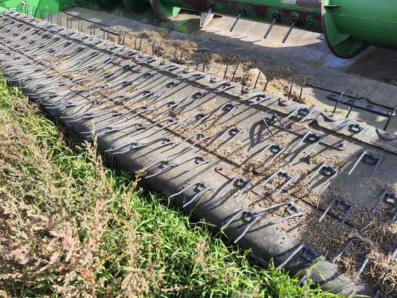 2015 John Deere 615P Header Combine