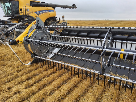 2022 MacDon FD240 Header Combine