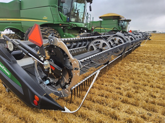 2022 MacDon FD240 Header Combine