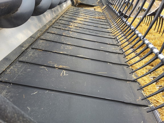 2022 MacDon FD240 Header Combine