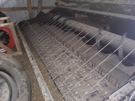 2019 CLAAS 450 Header Combine